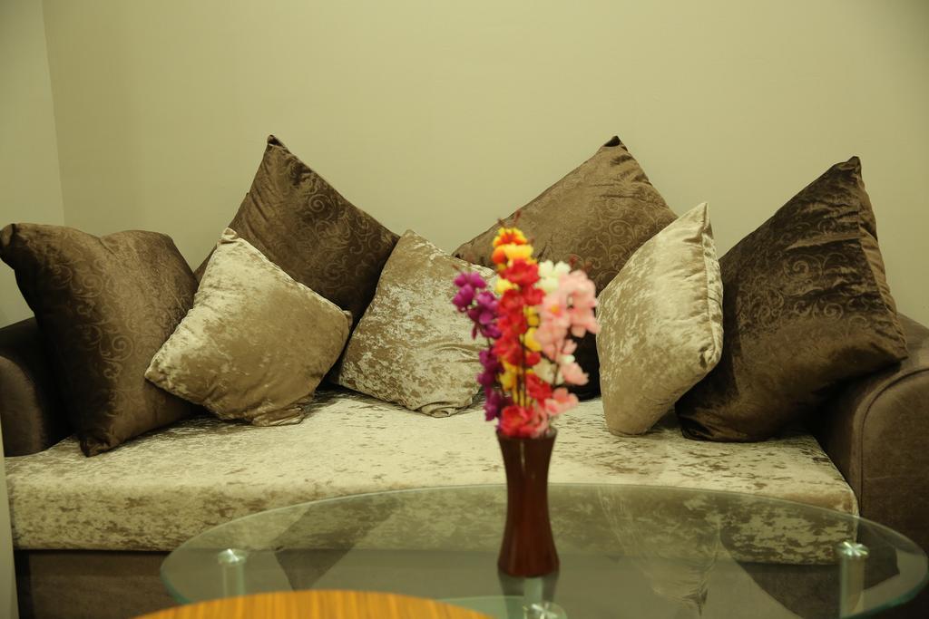 Hotel Sv Kashipur Chambre photo
